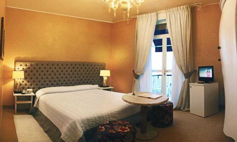 Hotel Flaminia Sirmione Extérieur photo